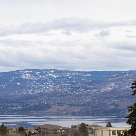 Doubletree By Hilton West Kelowna Exteriör bild