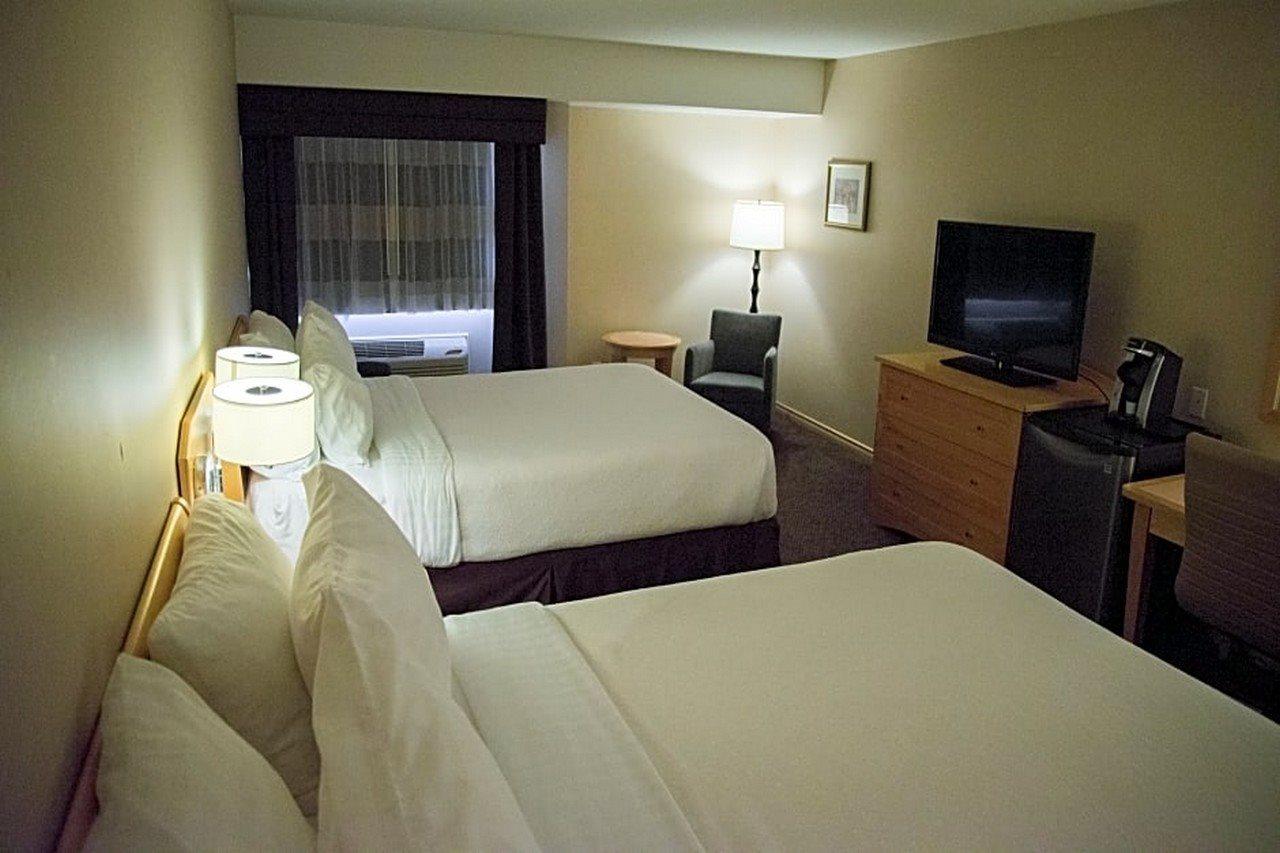 Doubletree By Hilton West Kelowna Exteriör bild