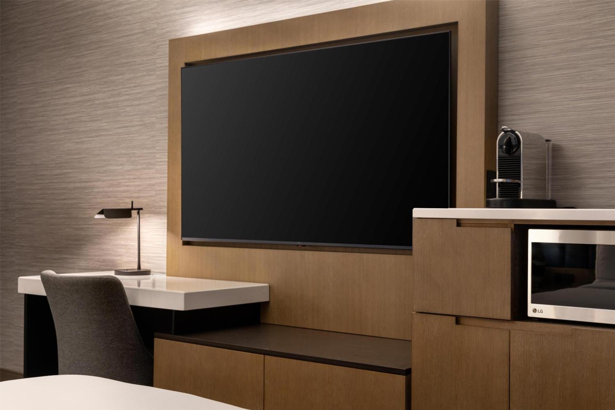 Doubletree By Hilton West Kelowna Exteriör bild
